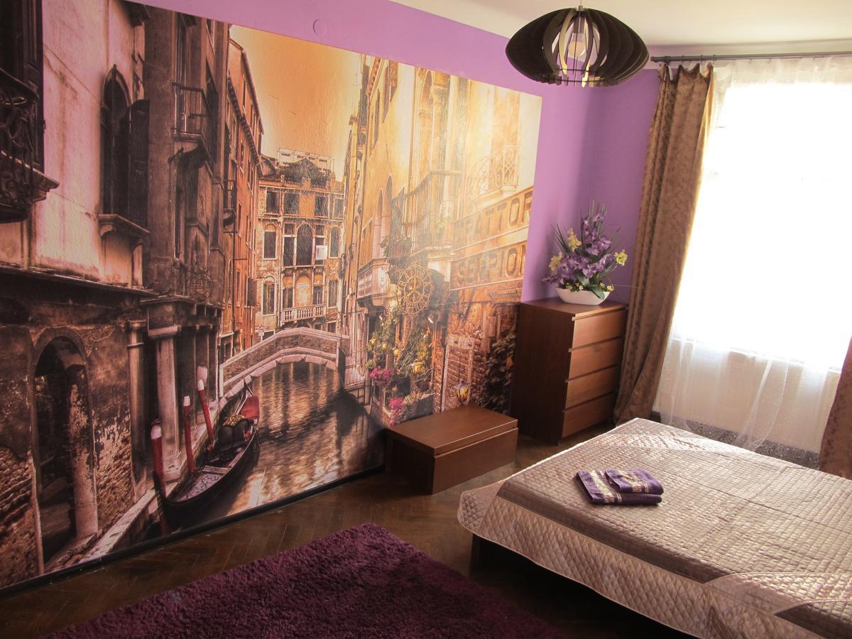 All Seasons Hostel Прага Екстериор снимка