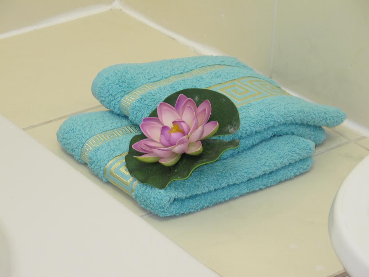 All Seasons Hostel Прага Екстериор снимка