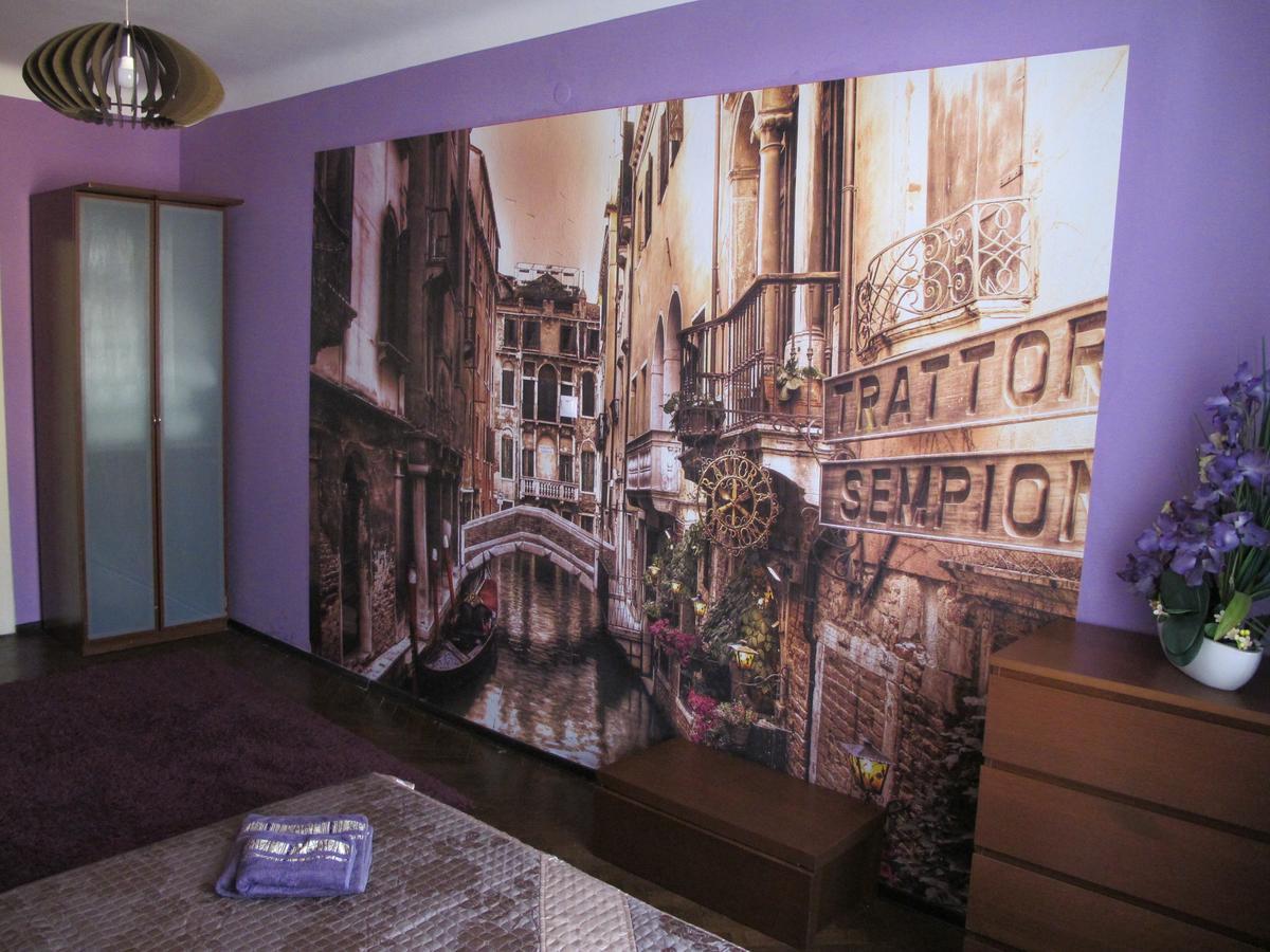All Seasons Hostel Прага Екстериор снимка